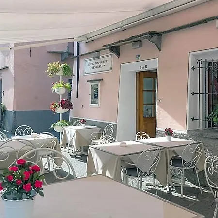 Otel Centrale, Typically Swiss Poschiavo