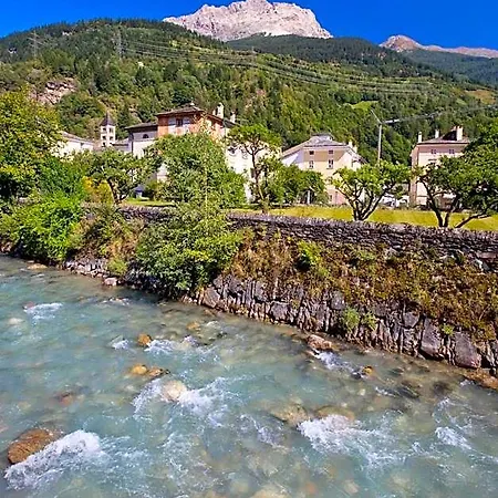 Centrale, Typically Swiss Otel Poschiavo